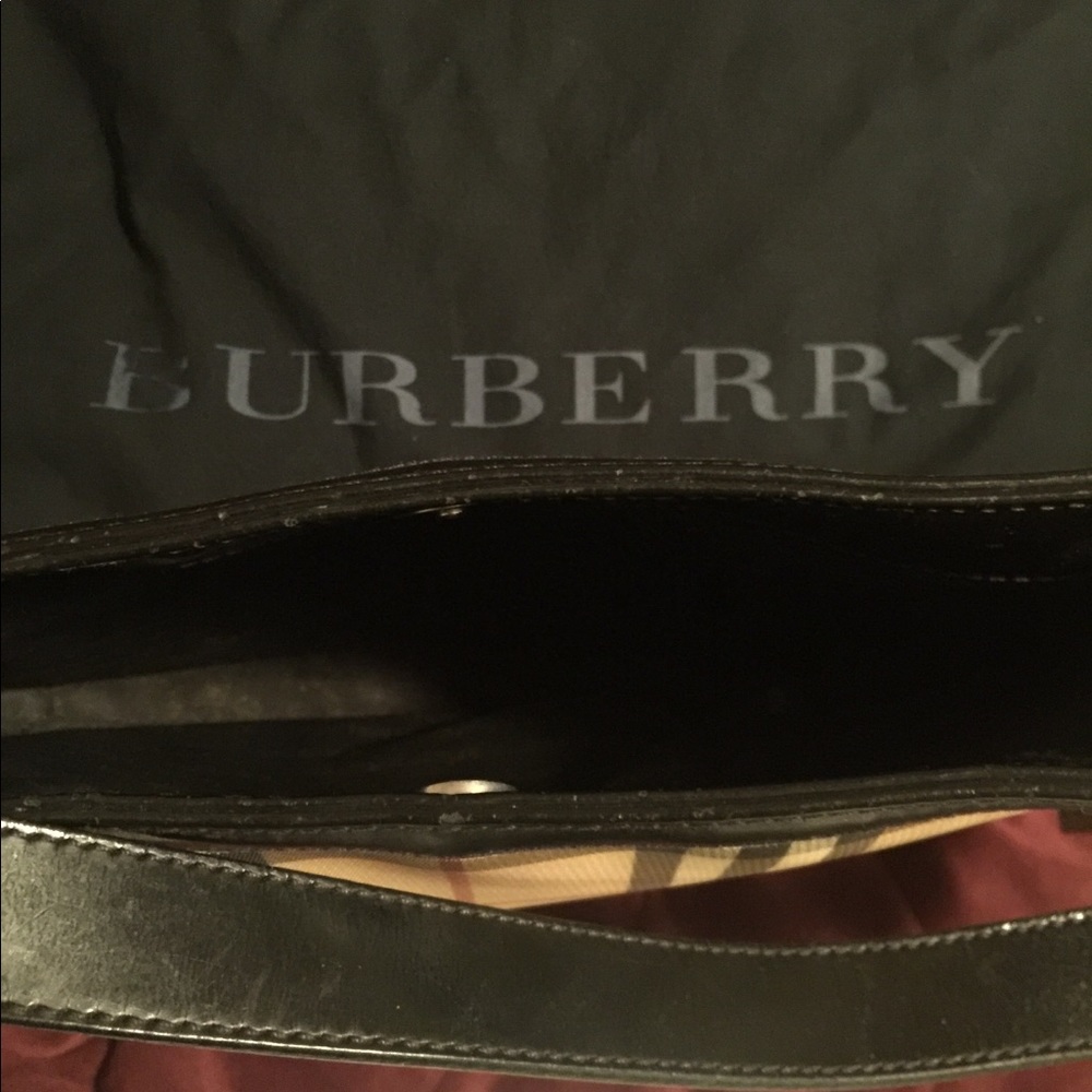 Burberry purse - Picture 4 of 5